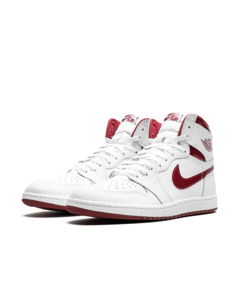 Air Jordan 1 High ’85