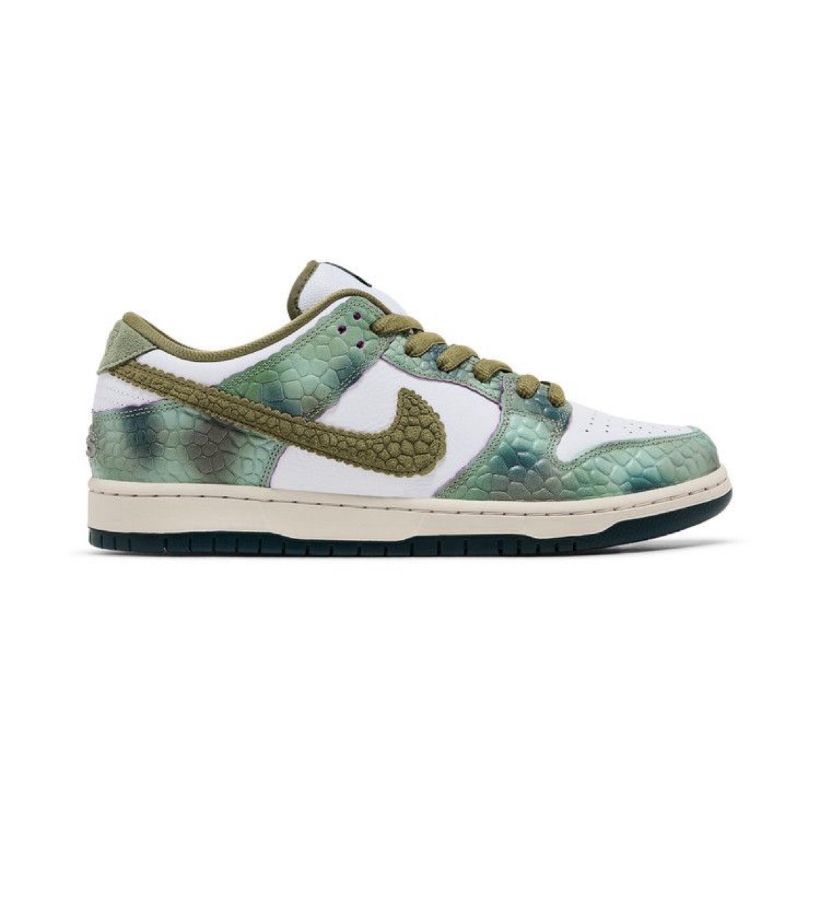 Alexis Sablone x Dunk Low SB Cameleon